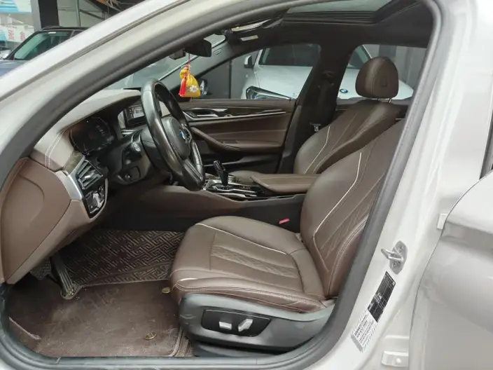 BMW 5 Series 2022 Model Facelift 525Li M Sports Set – фото 8