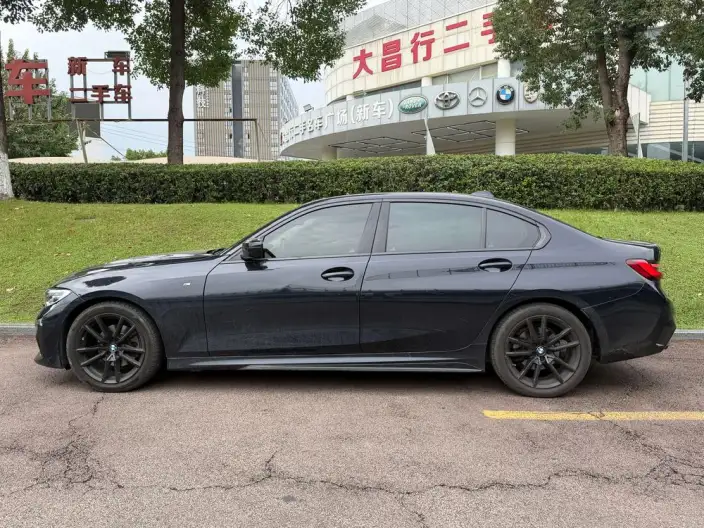 BMW 3 Series 2022 Model 320Li M Sports Set – фото 3