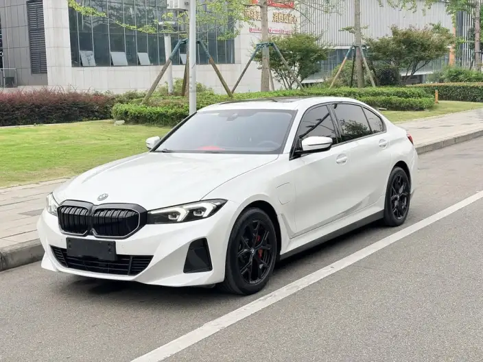 BMW i3 2025 Model eDrive35L – фото 1