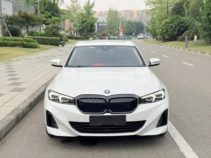 BMW i3 2025 Model eDrive35L – фото 2