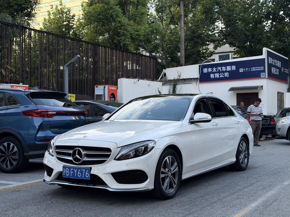 Mercedes-Benz C-Class 2015 C 200 L Sport – фото 1