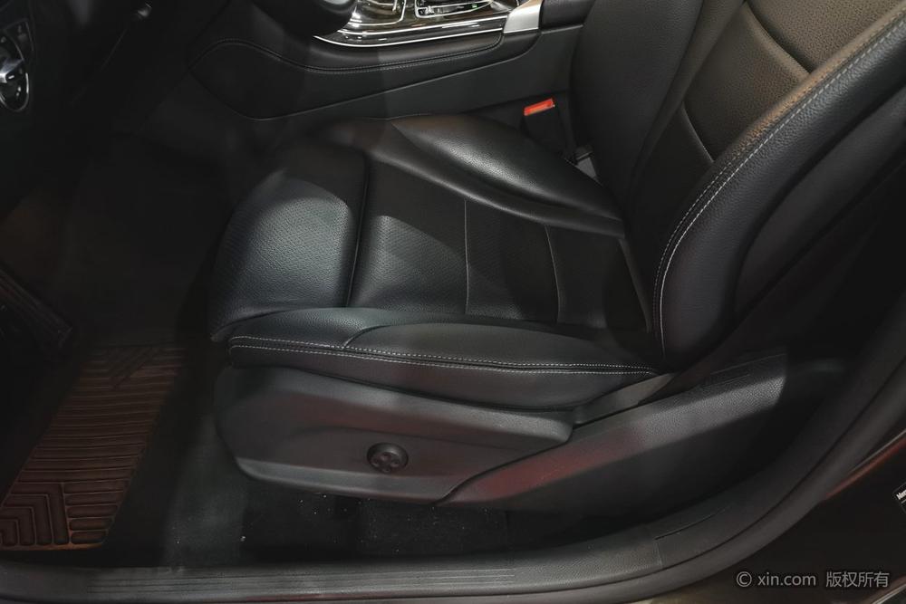 Mercedes-Benz GLC 2016 модификация GLC 260 4MATIC Luxury – фото 20