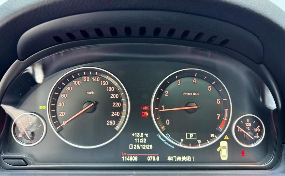 BMW 5 Series 2014 525Li Luxury Design Package – фото 17
