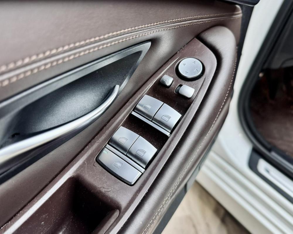 BMW 5 Series 2014 525Li Luxury Design Package – фото 25