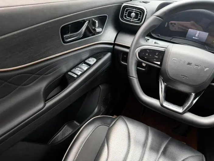 Chery Tiggo 9 2023 Model 2.0T DCT 2WD Leading version 5 seat – фото 9