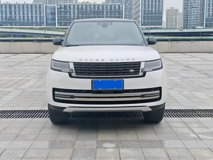 Range Rover 2023 Model 3.0 L6 360PS Shengshi Edition
