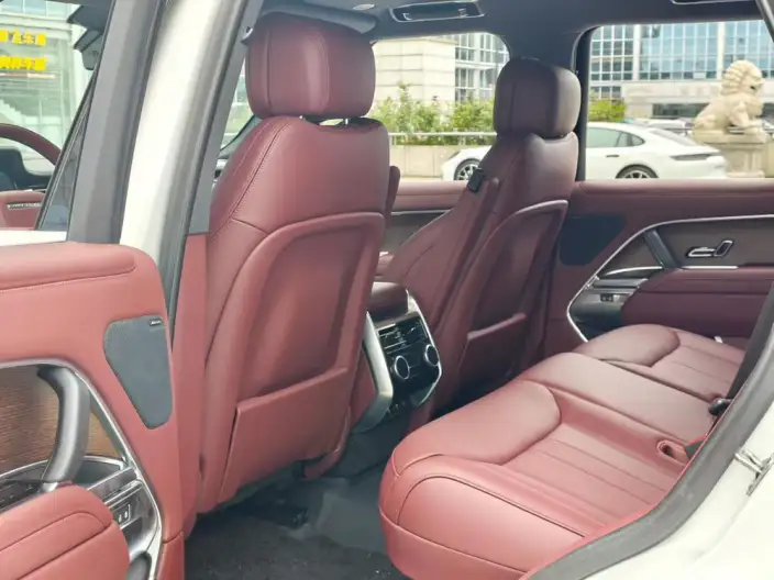 Range Rover 2023 Model 3.0 L6 360PS Shengshi Edition – фото 9