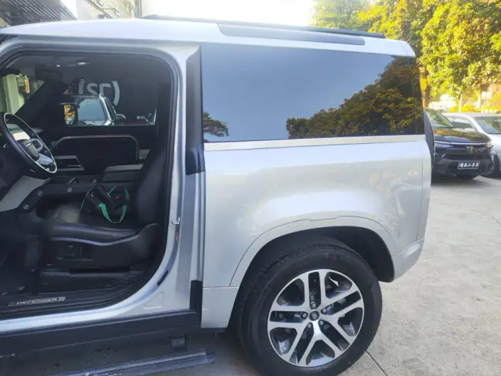 Land Rover Defender 2023 Model Facelift 90 3.0T P400 XS – фото 7