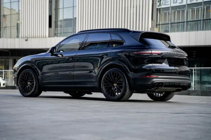 Cayenne 2023 Model Cayenne 3.0T Platinum edition