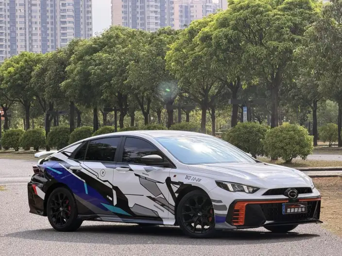 Emzoom 2022 Model 270T J16 R-Style Track Edition