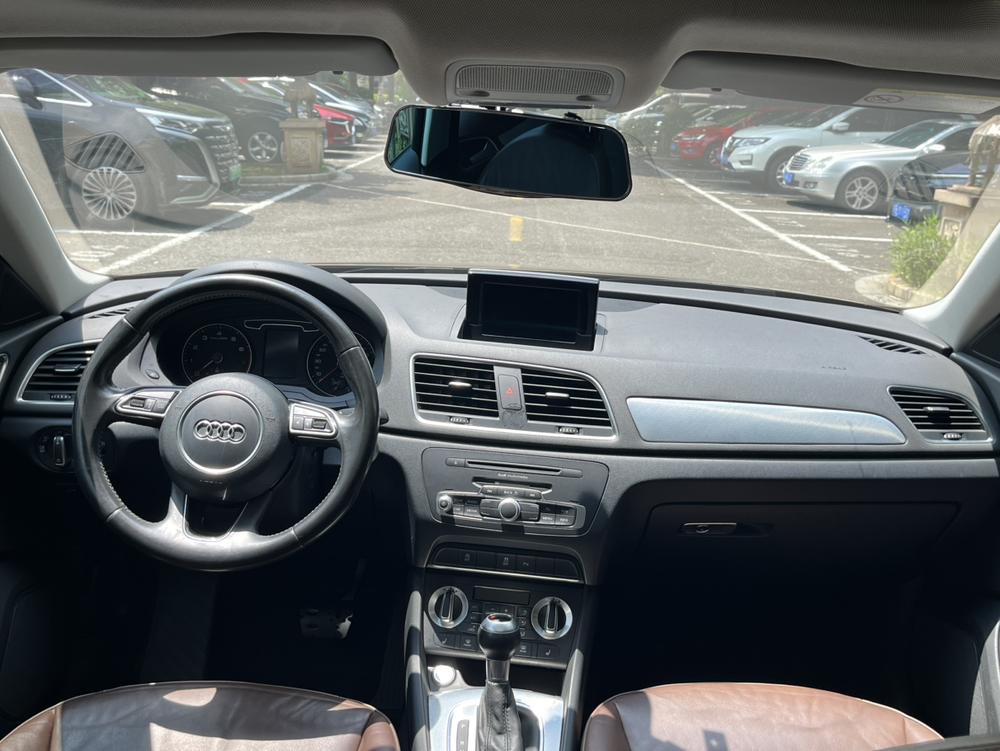AUDI Q3 2016 модификация 35 TFSI Collector Edition Edition Comfort – фото 12
