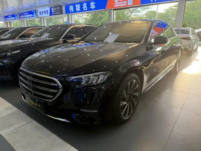 Mercedes-Benz E-Class 2025 Model E 300 L Luxury Model sedan – фото 1