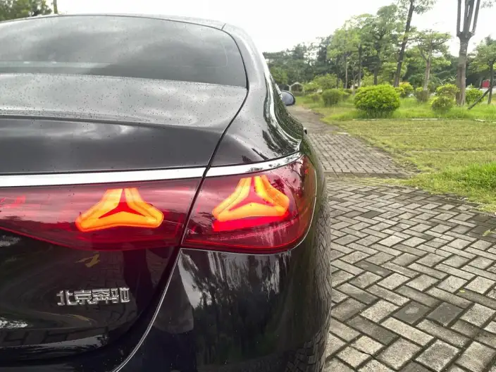 Mercedes-Benz E-Class 2025 Model E 300 L Luxury Model sedan – фото 8