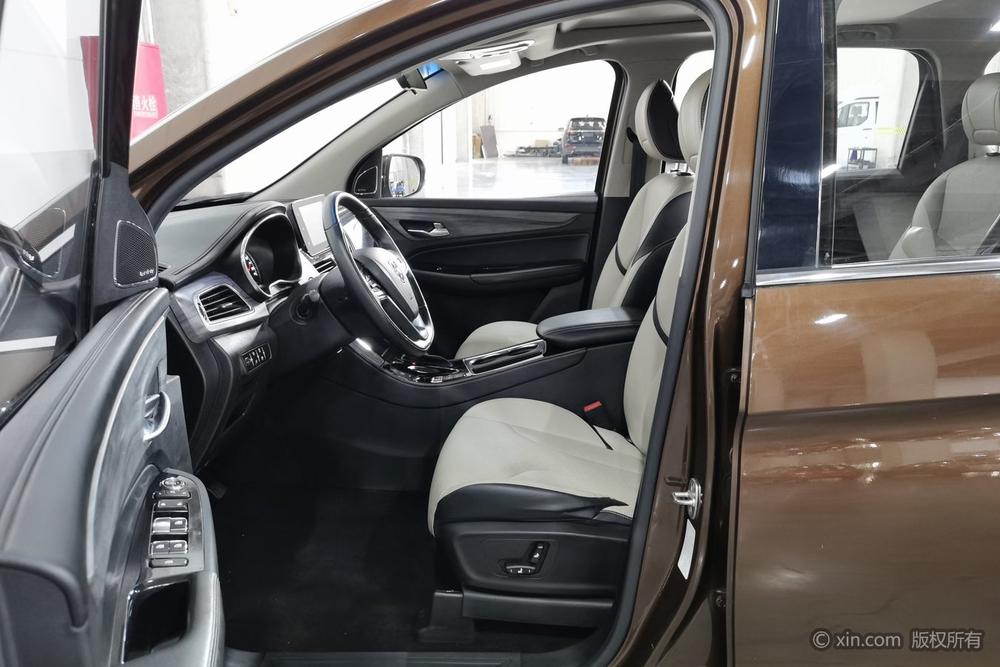 Baojun 730 2017 1.5T DCT Flagship 7-seater, China V – фото 17