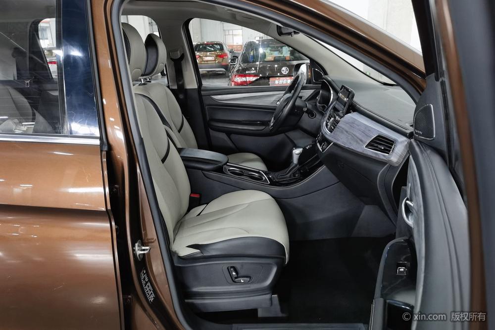 Baojun 730 2017 1.5T DCT Flagship 7-seater, China V – фото 24