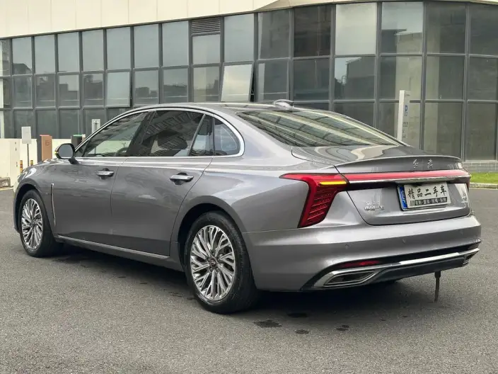 Hongqi H5 2023 Model 2.0T Automatic Flag Lead Edition – фото 5