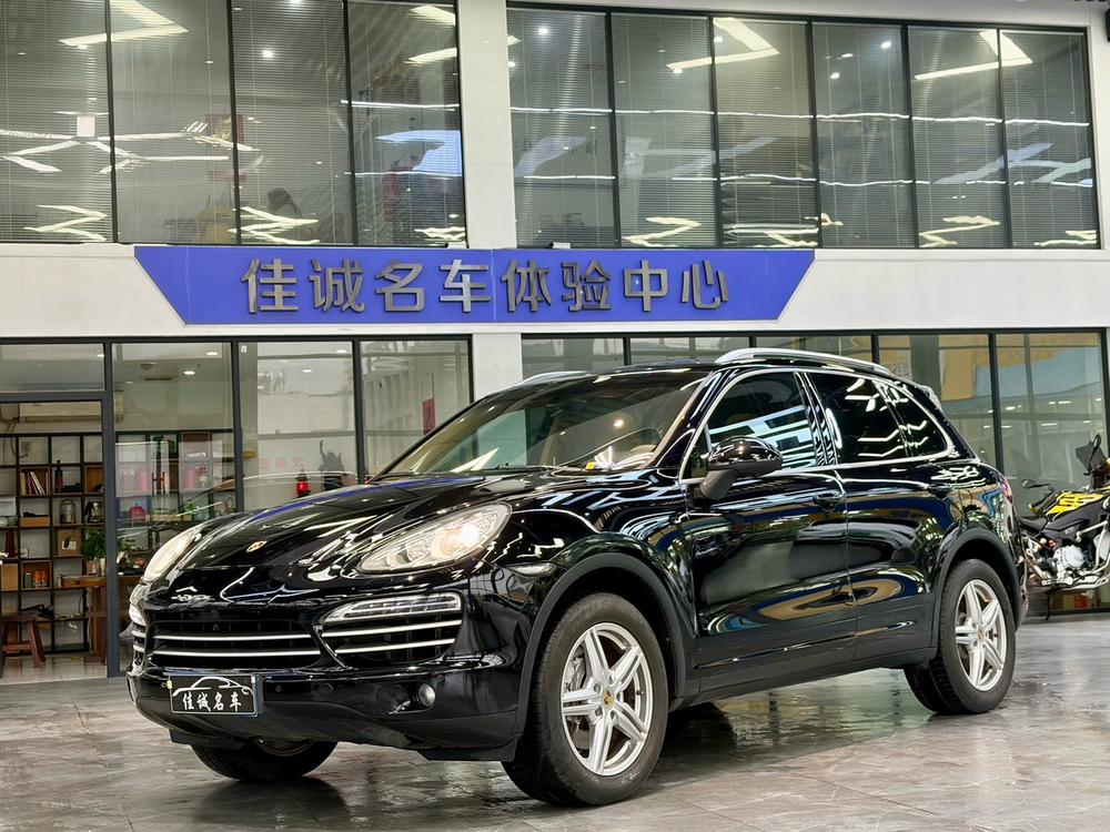Cayenne 2014 модификация Cayenne Platinum Edition 3.0T – фото 1