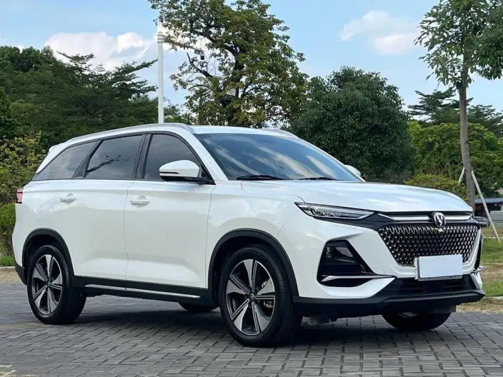 Changan X7 PLUS 2024 Model 1.5T DCT Zhen Xiang Model 5 seat – фото 3
