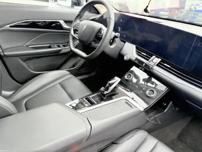 BESTUNE B70 2023 Model Third generation 1.5T Automatic Changxiang Edition Model – фото 7