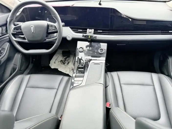 BESTUNE B70 2023 Model Third generation 1.5T Automatic Changxiang Edition Model – фото 8