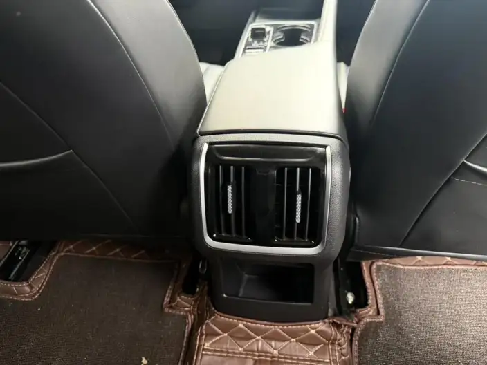 BESTUNE B70 2022 Model Third generation 1.5T Automatic Enjoy Edition Model – фото 9