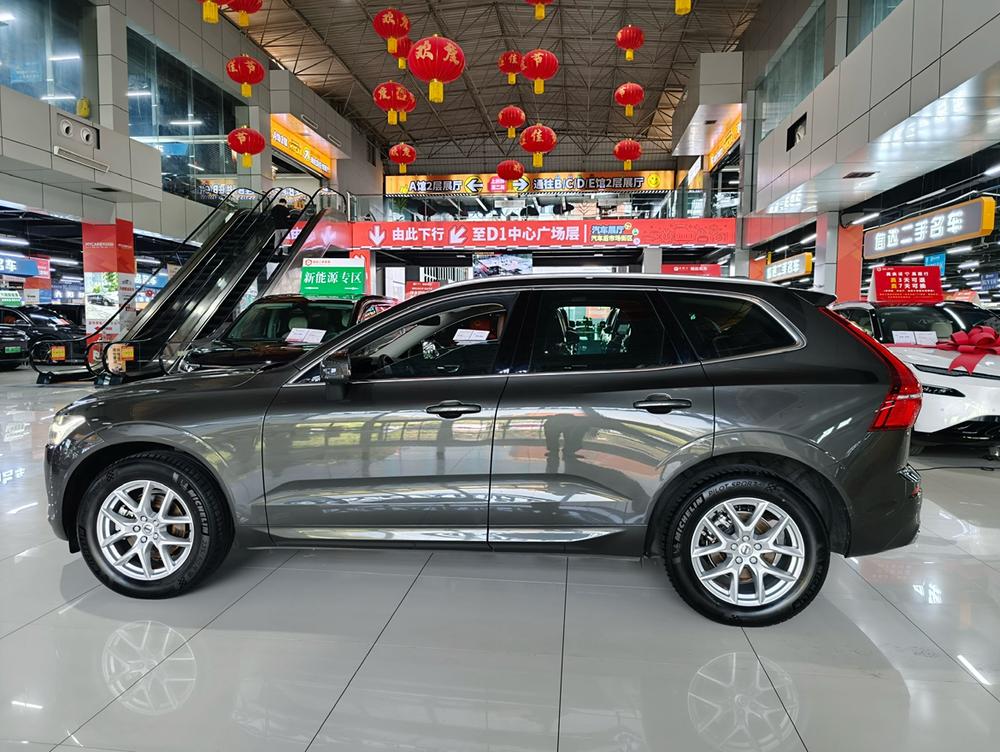 Volvo XC60 2019 T5 AWD Smart Entry China VI – фото 4