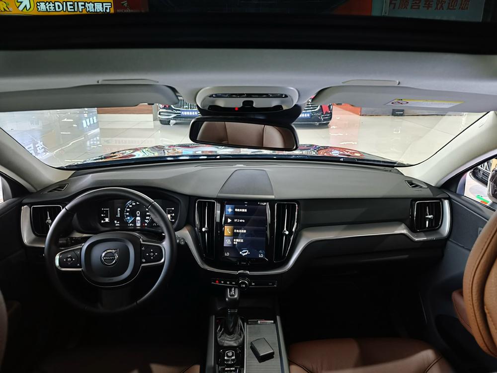 Volvo XC60 2019 T5 AWD Smart Entry China VI – фото 12
