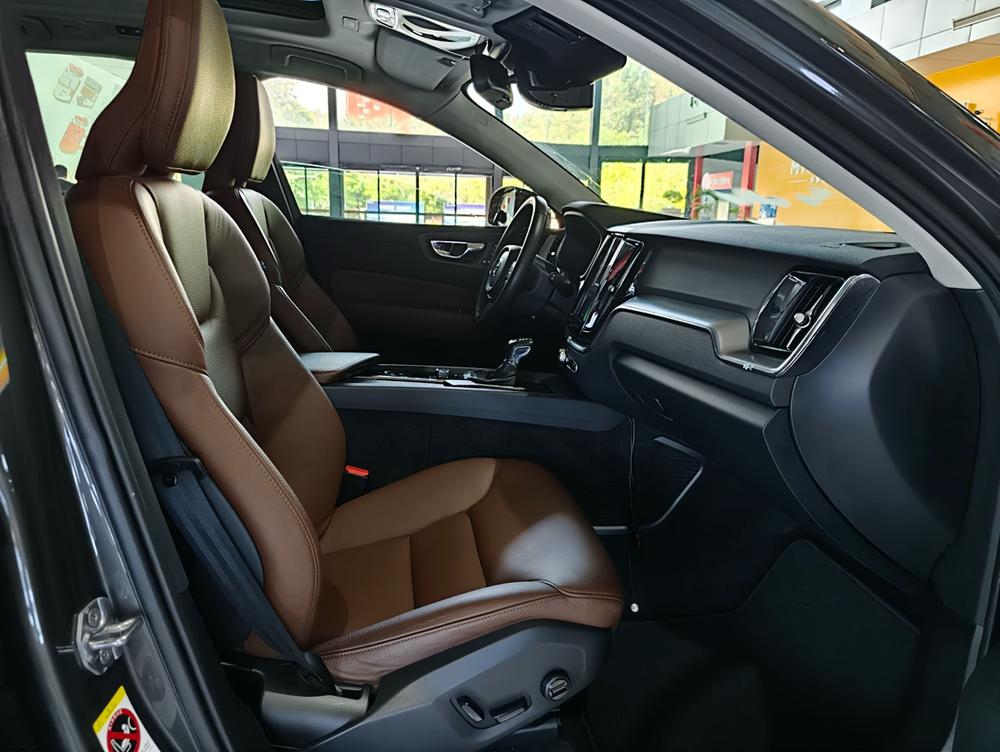 Volvo XC60 2019 T5 AWD Smart Entry China VI – фото 21