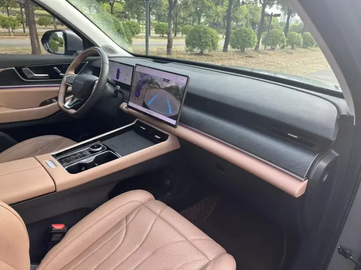 Chery Tiggo 8L 2024 Model 2.0T Automatic Premium Edition – фото 9