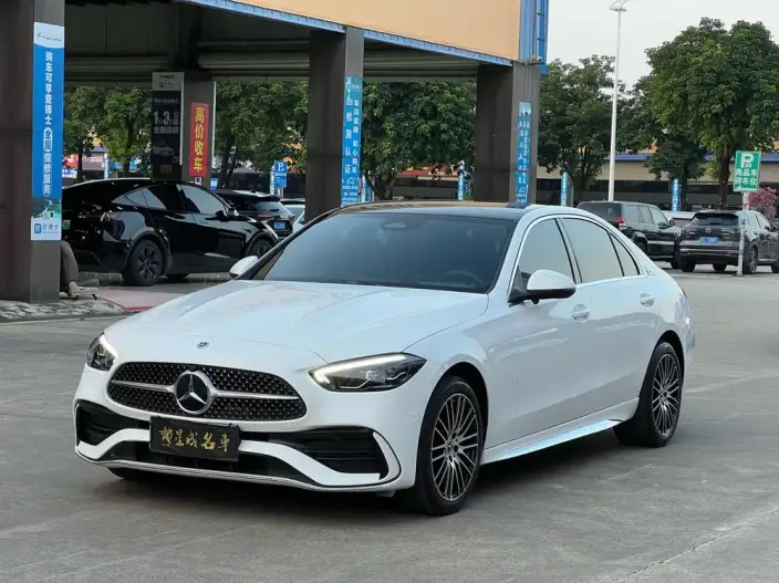Mercedes-Benz C-Class 2024 Model C 260 L Sports Edition – фото 1