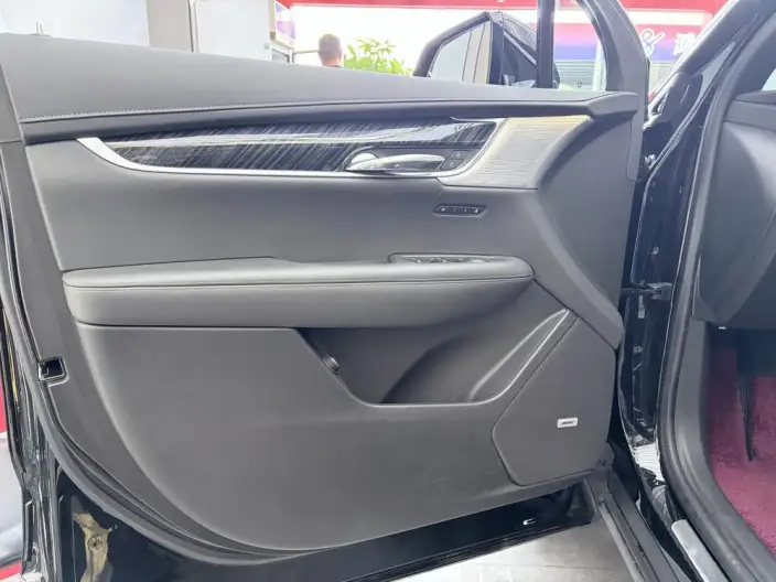 Cadillac XT6 2022 Model 2.0T VI seat 4WD Luxury Model Standard Edition – фото 10