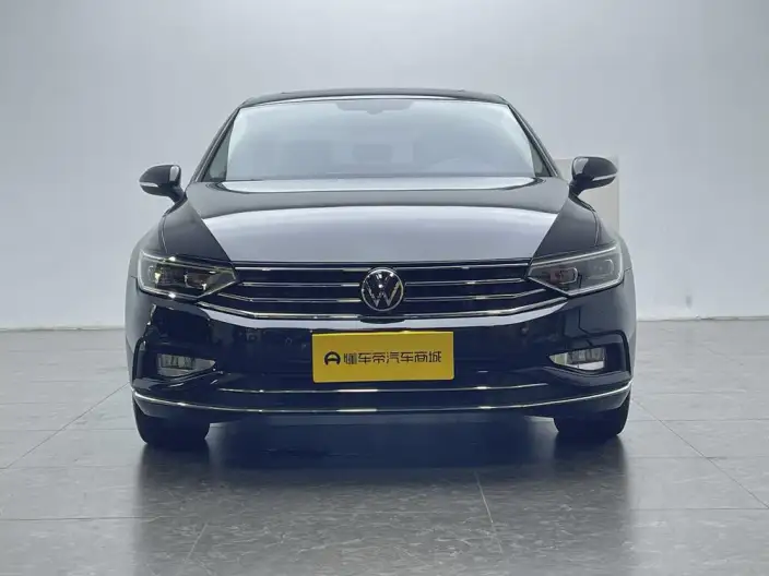 Volkswagen Magotan 2020 Model 330TSI DSG Luxury Model – фото 2