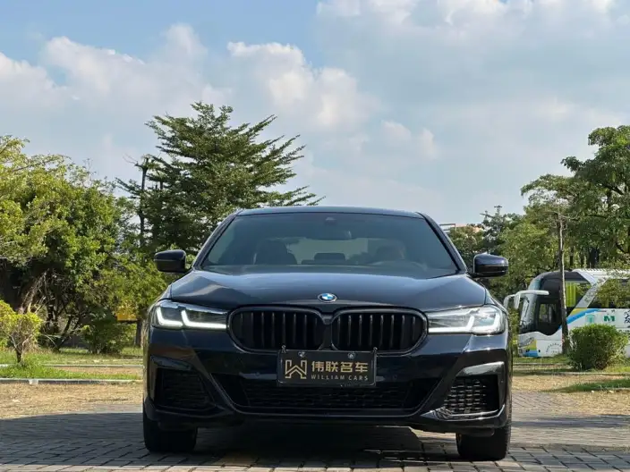 BMW 5 Series 2022 Model 530Li Leading Model M Sports Set – фото 2