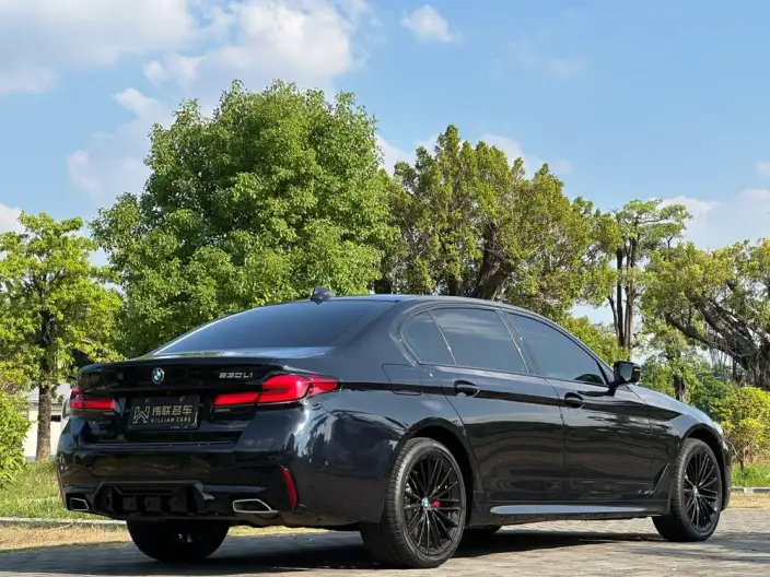BMW 5 Series 2022 Model 530Li Leading Model M Sports Set – фото 6