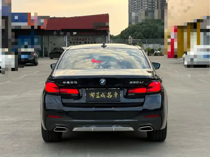 BMW 5 Series 2023 Model 530Li Leading Model M Sports Set – фото 4