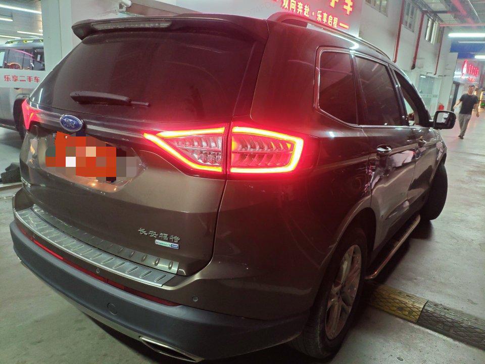 Ford Edge 2016 EcoBoost 245 4WD Premium 7-seater – фото 4