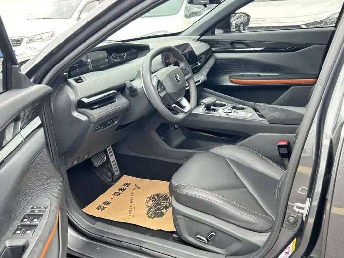 Changan UNI-V 2022 Model 1.5T Sports Edition – фото 9