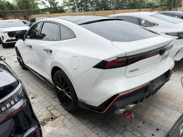 Changan UNI-V 2022 Model 1.5T Sports Edition – фото 4