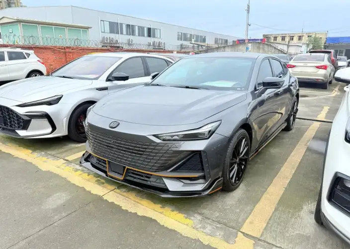 Changan UNI-V 2023 Model 1.5T Sports Edition