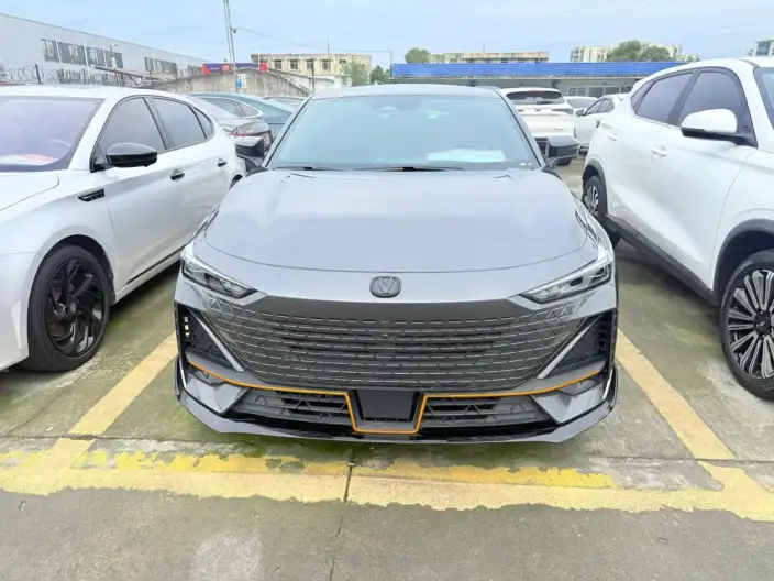 Changan UNI-V 2023 Model 1.5T Sports Edition
