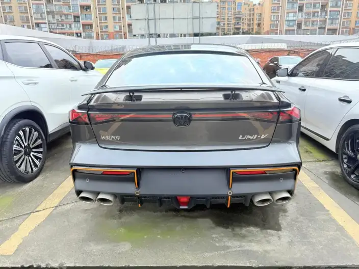 Changan UNI-V 2023 Model 1.5T Sports Edition – фото 5