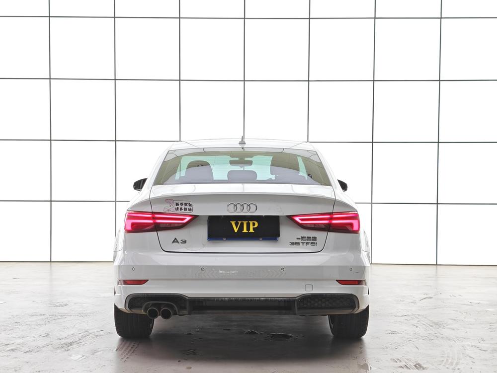 Audi A3 2018 30th Anniversary Limousine 35 TFSI Style – фото 6