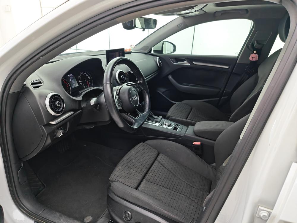 Audi A3 2018 30th Anniversary Limousine 35 TFSI Style – фото 10