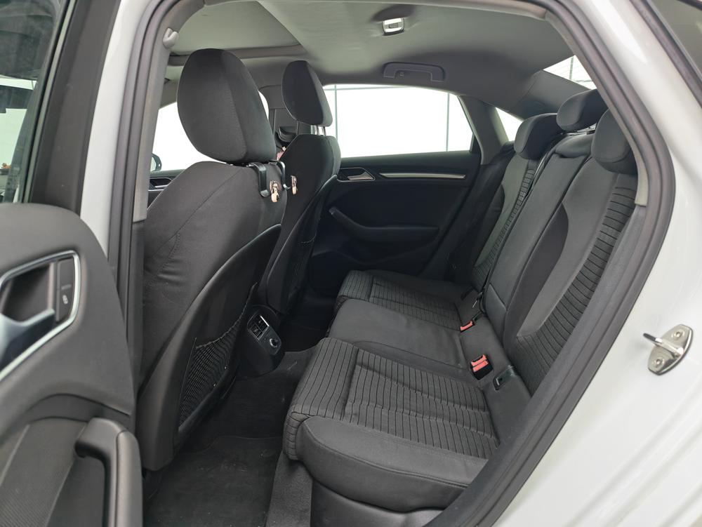 Audi A3 2018 30th Anniversary Limousine 35 TFSI Style – фото 12