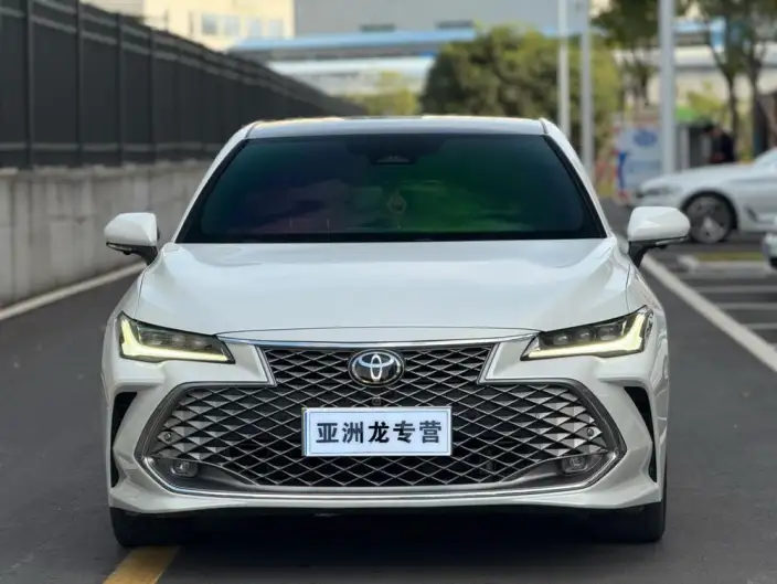 Toyota Avalon 2024 Model Intelligent Hybrid 2.5L E-CVT XLE Premium Edition – фото 2