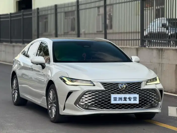 Toyota Avalon 2024 Model Intelligent Hybrid 2.5L E-CVT XLE Premium Edition – фото 3