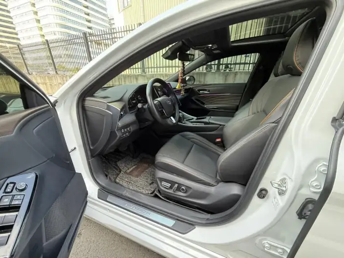Toyota Avalon 2024 Model Intelligent Hybrid 2.5L E-CVT XLE Premium Edition – фото 9