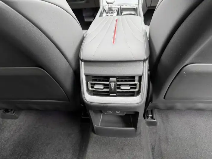 Hongqi H5 2023 Model 1.5T DCT Flag Rhythm Edition