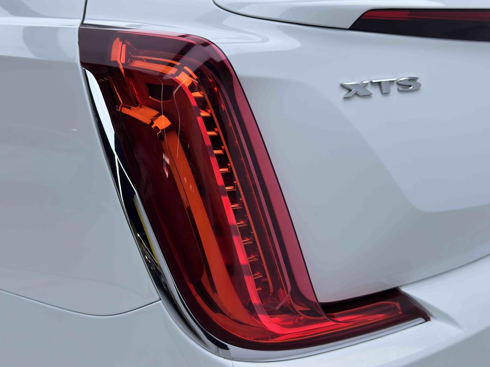 Cadillac XTS 2018 28T Elite – фото 13