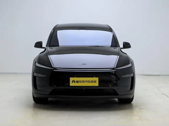 Model Y L 2026 Model Standard Edition – фото 2